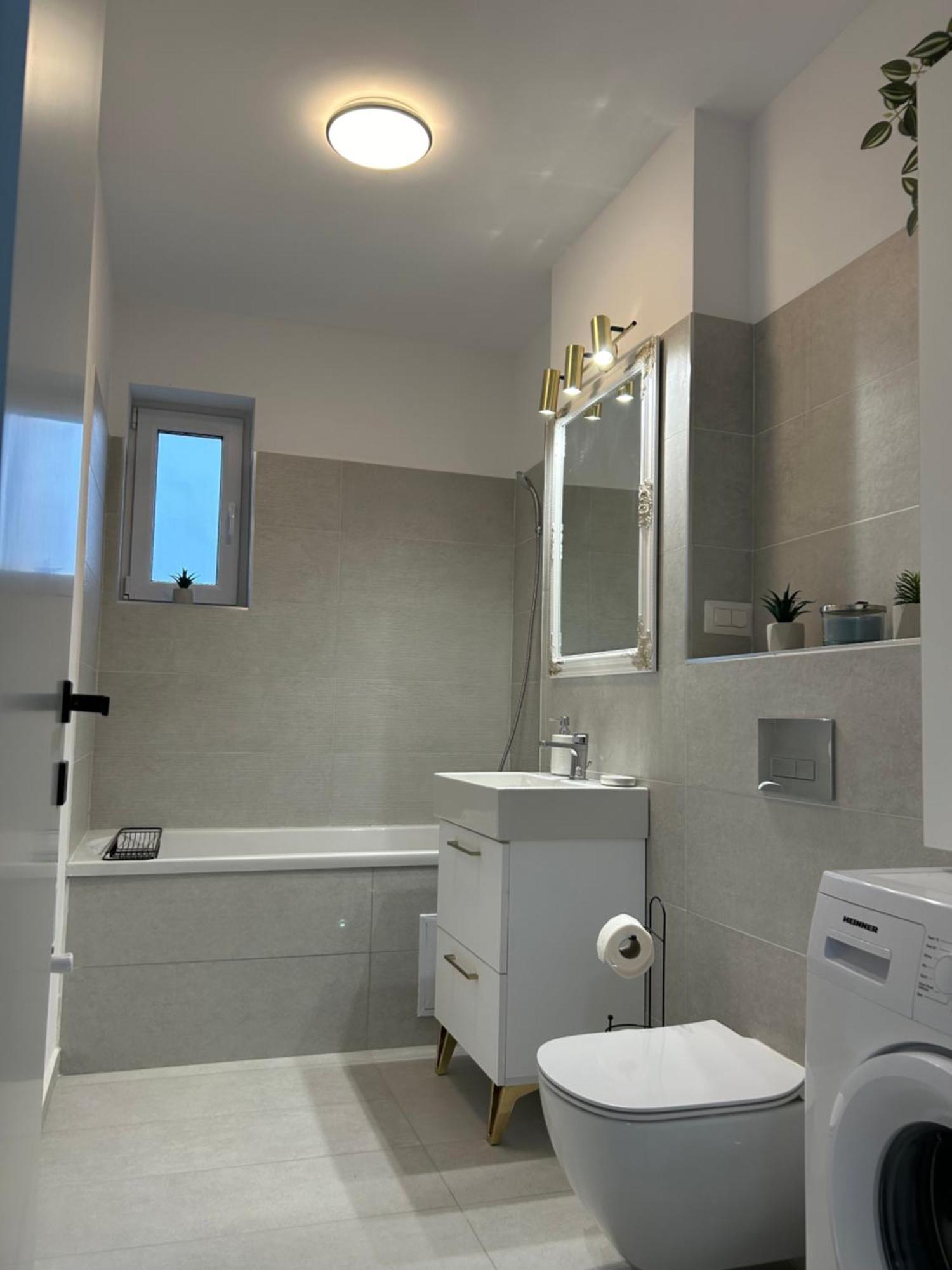 Apartament Raira Craiova Eksteriør billede